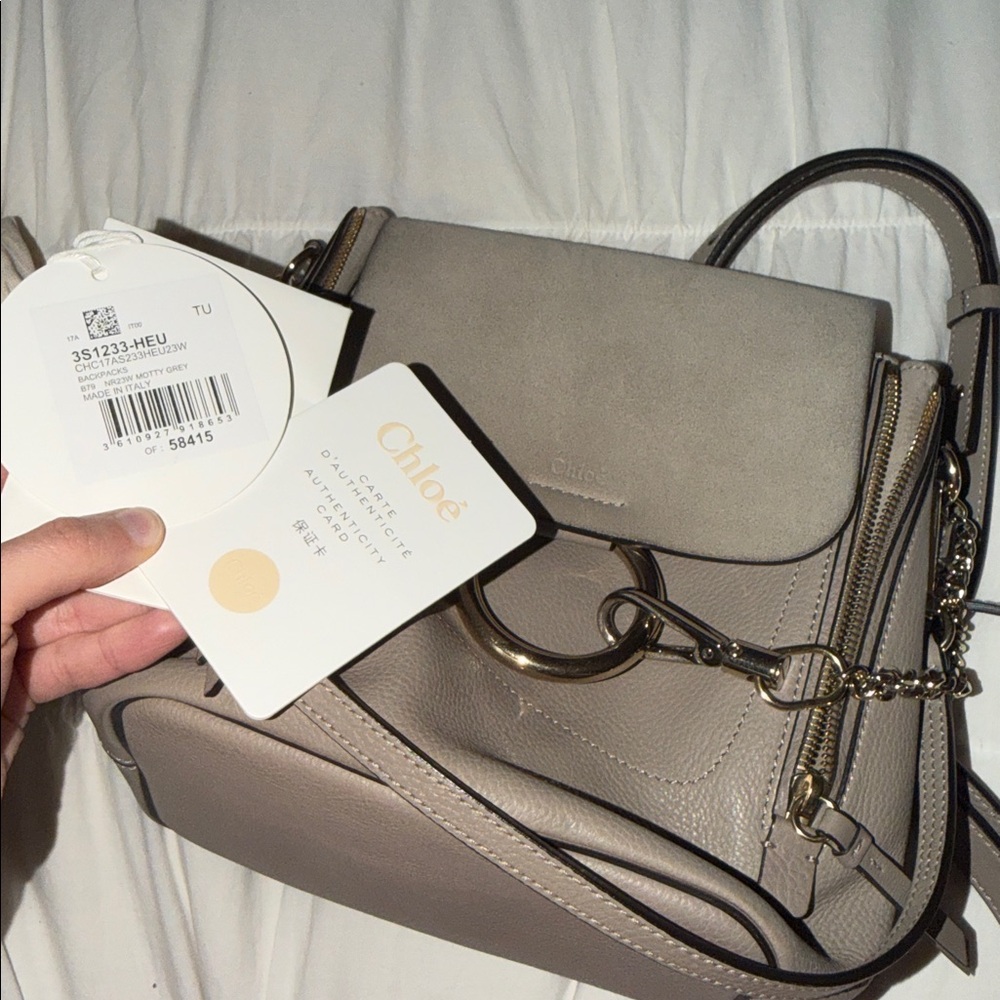 Chloé Medium Calfskin and Suede Faye backpack in Motty Grey - Picture 12 of 16